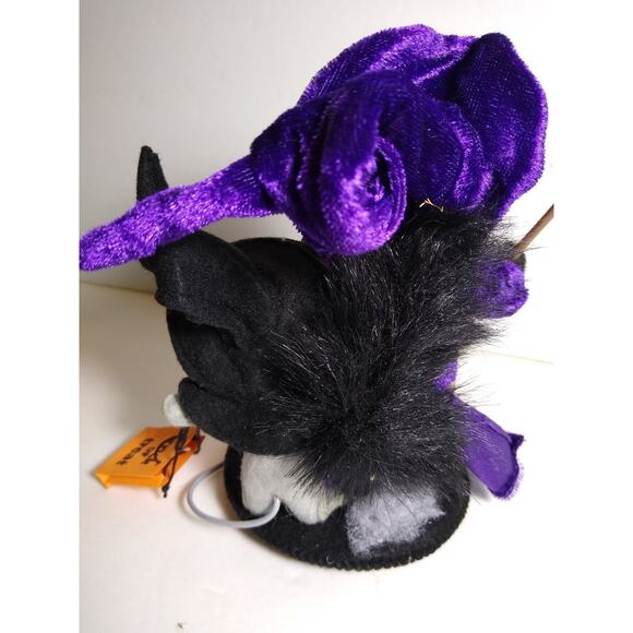 Annalee Black Cat Witch Halloween Artist Doll 6in Purple Hat Broomstick 2018 - Picture 3 of 4